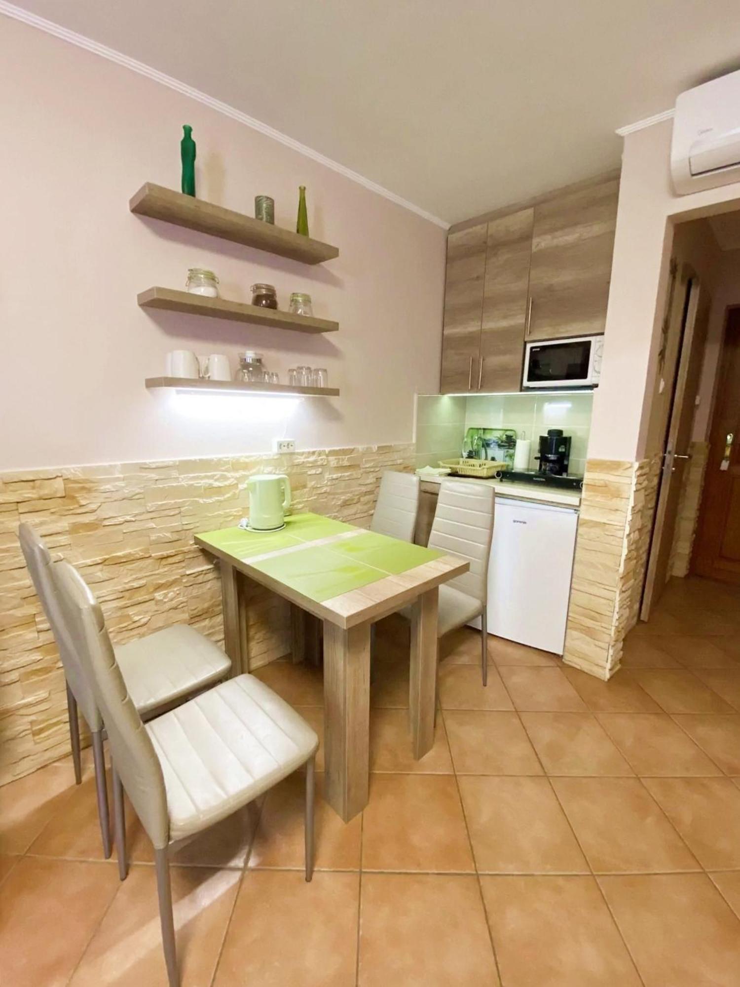 Bambusz Apartman Gyula Exterior foto
